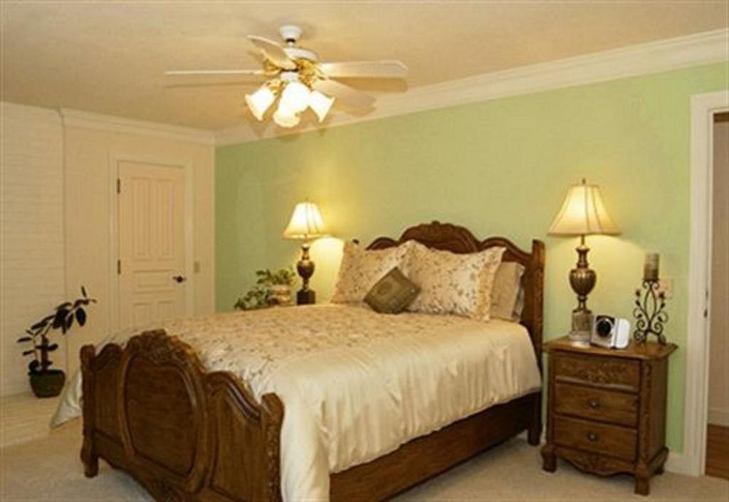 Sierra Sun Cloud Inn - Colfax (Adults Only) Екстериор снимка